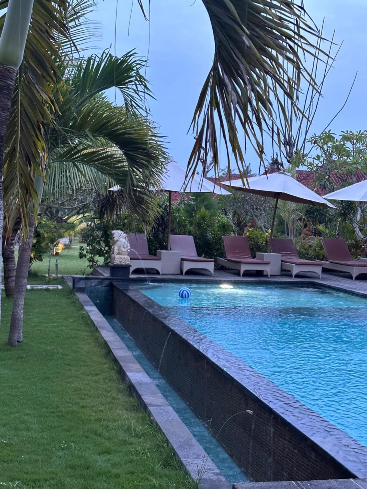 Hotel The Niti Hut'S Lembongan Esterno foto